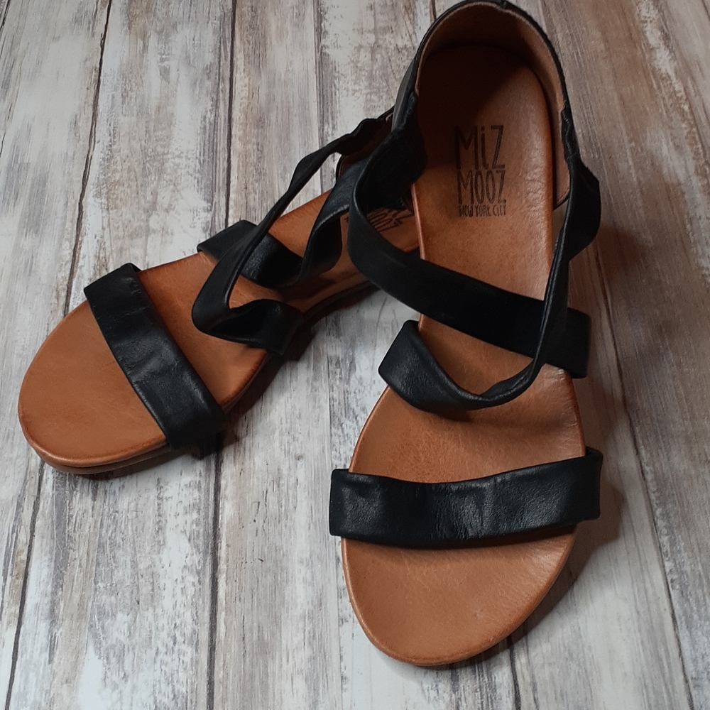 Miz Mooz Ainsley Leather black sandals